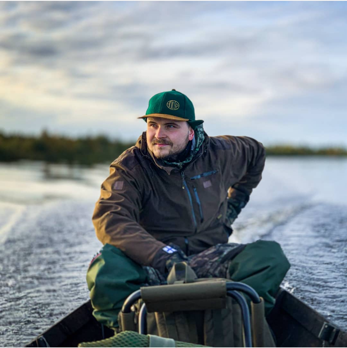 Höller Kids Cap Korvaläpillä